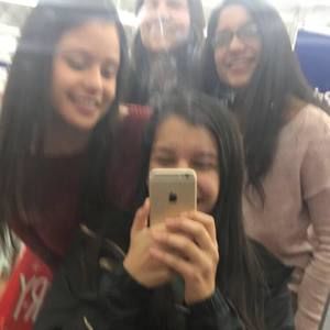 Meet your Posher, Esmeralda